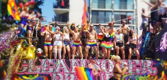 今日同志资讯汇总:22岁CEO和他的模特男友等 - 51虹马 今日同志资讯汇总:22岁CEO和他的模特男友等 - 51虹马