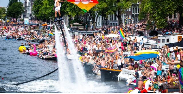 今日同志资讯汇总:22岁CEO和他的模特男友等 - 51虹马 今日同志资讯汇总:22岁CEO和他的模特男友等 - 51虹马