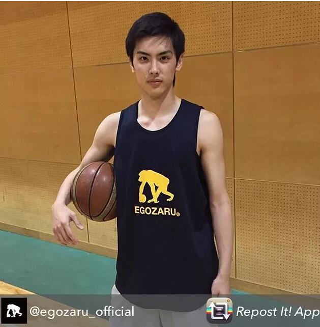 篮球体育生被爆曾拍过G片？！ - 51虹马