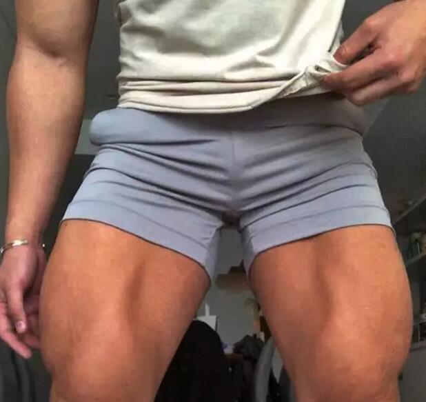 华裔鲜肉惊爆大“资本”，穿胸RU钉胸玩年！ - 51虹马