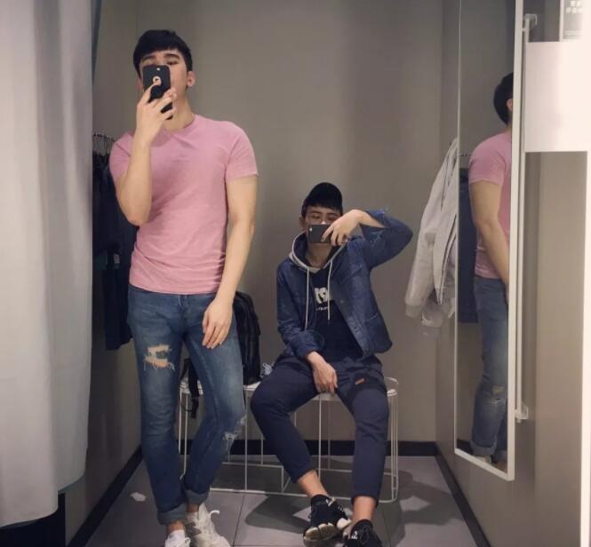 看点∣胸肌Ru钉小鲜肉自曝小“癖好”，一身嫩肉的高颜小野猫？ - 51虹马