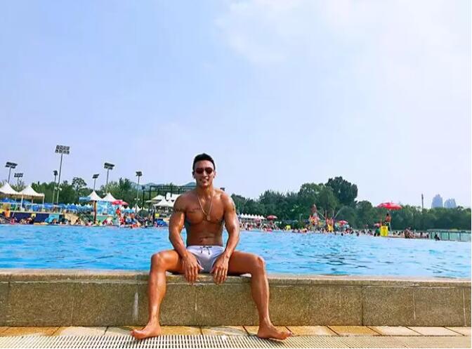 gogoboy参加世界同志运动会 惹争议：好好跳你的脱衣舞？ - 51虹马