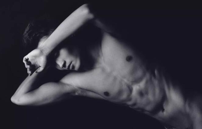 夫夫热情kiss，腹肌男鉴定完毕，小受一枚！ - 51虹马