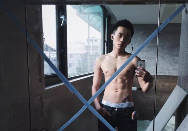 夫夫热情kiss,腹肌男鉴定完毕,小受一枚! - 51虹马 夫夫热情kiss,腹肌男鉴定完毕,小受一枚! - 51虹马