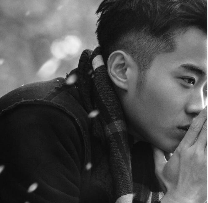 夫夫热情kiss，腹肌男鉴定完毕，小受一枚！ - 51虹马