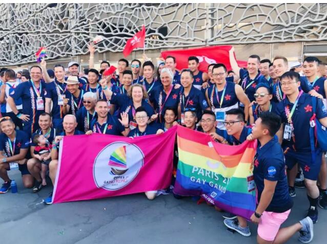 巴黎世同会开幕 "中国代表队"擎国旗入场 - 51虹马