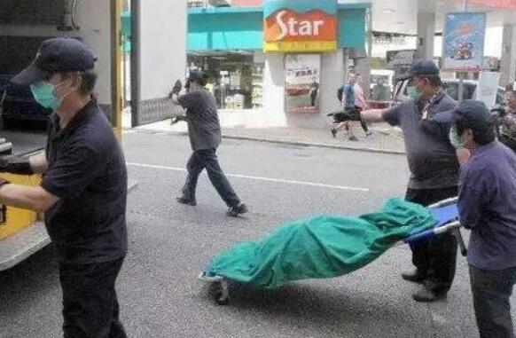 曾宣布出柜与女友结婚，香港女歌手坠楼身亡 - 51虹马