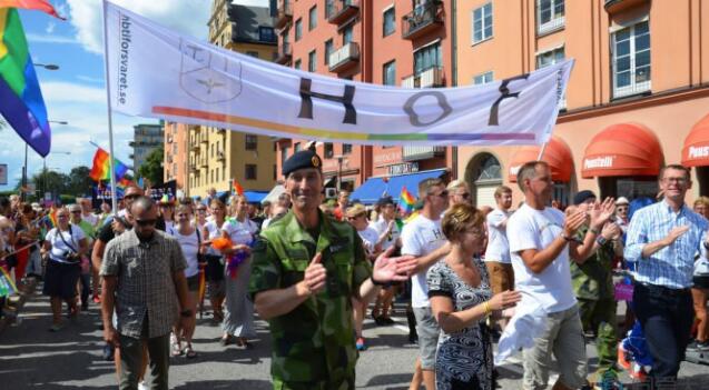 今日同志资讯汇总：同性伴侣指责航空公司歧视等 - 51虹马