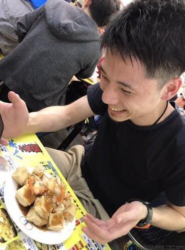 今日同志资讯汇总：同性伴侣指责航空公司歧视等 - 51虹马