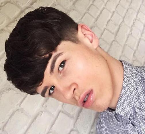 今日同志资讯汇总：同性伴侣指责航空公司歧视等 - 51虹马