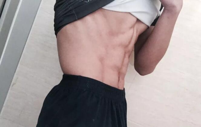 18的手球体育生小狼狗运动短裤亮了 - 51虹马 18的手球体育生小狼狗运动短裤亮了 - 51虹马