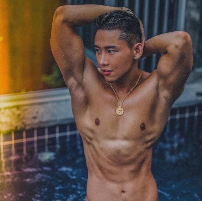 “宁泽涛”兼职泳池模特性感到炸裂!盯档猫都说他实力不俗!! - 51虹马 “宁泽涛”兼职泳池模特性感到炸裂!盯档猫都说他实力不俗!! - 51虹马