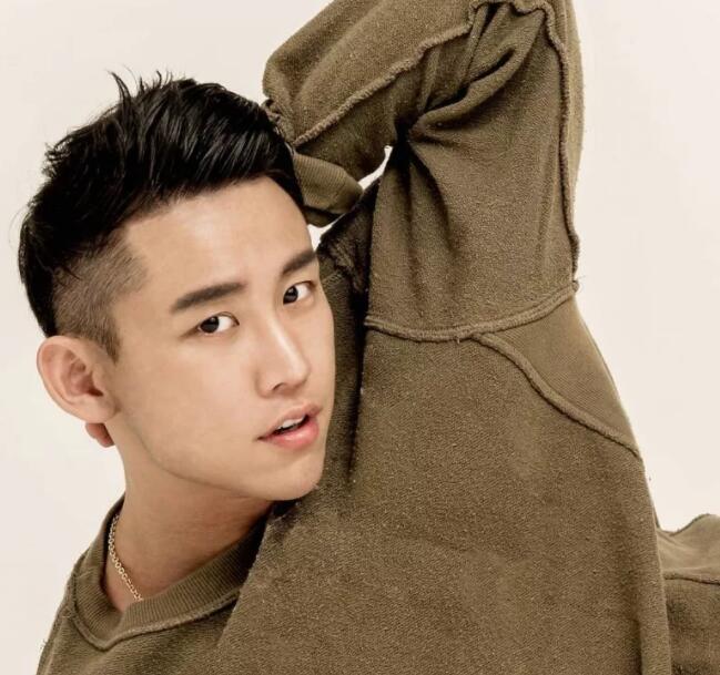 “宁泽涛”兼职泳池模特性感到炸裂!盯档猫都说他实力不俗!! - 51虹马 “宁泽涛”兼职泳池模特性感到炸裂!盯档猫都说他实力不俗!! - 51虹马