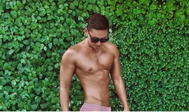 “宁泽涛”兼职泳池模特性感到炸裂!盯档猫都说他实力不俗!! - 51虹马 “宁泽涛”兼职泳池模特性感到炸裂!盯档猫都说他实力不俗!! - 51虹马