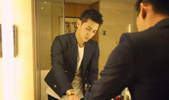 帅哥∣《延禧攻略》中的帅气王爷,可是一个有健硕肌肉的运动Boy!--洪尧 - 51虹马 帅哥∣《延禧攻略》中的帅气王爷,可是一个有健硕肌肉的运动Boy!--洪尧 - 51虹马