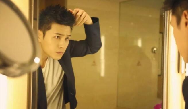 帅哥∣《延禧攻略》中的帅气王爷，可是一个有健硕肌肉的运动Boy！－－洪尧 - 51虹马