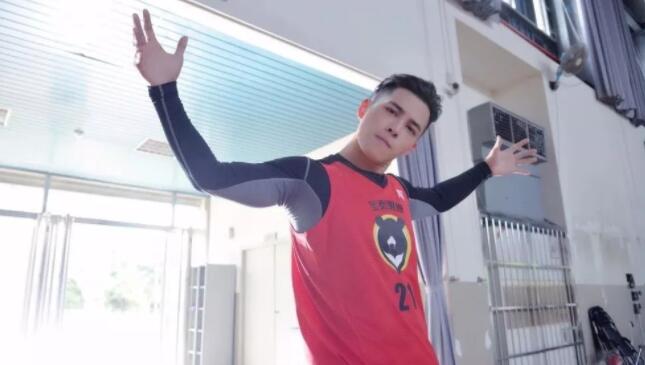 帅哥∣《延禧攻略》中的帅气王爷，可是一个有健硕肌肉的运动Boy！－－洪尧 - 51虹马