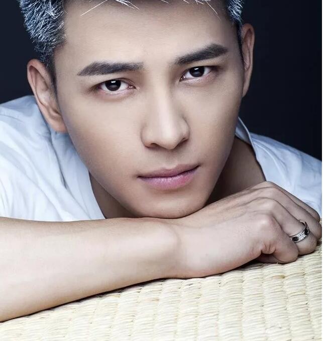 帅哥∣《延禧攻略》中的帅气王爷,可是一个有健硕肌肉的运动Boy!--洪尧 - 51虹马 帅哥∣《延禧攻略》中的帅气王爷,可是一个有健硕肌肉的运动Boy!--洪尧 - 51虹马