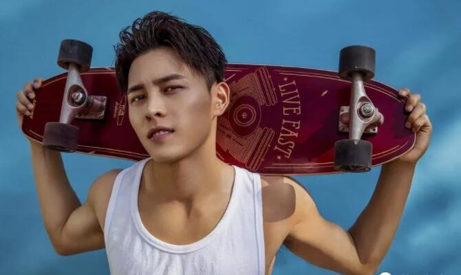 帅哥∣《延禧攻略》中的帅气王爷,可是一个有健硕肌肉的运动Boy!--洪尧 - 51虹马 帅哥∣《延禧攻略》中的帅气王爷,可是一个有健硕肌肉的运动Boy!--洪尧 - 51虹马