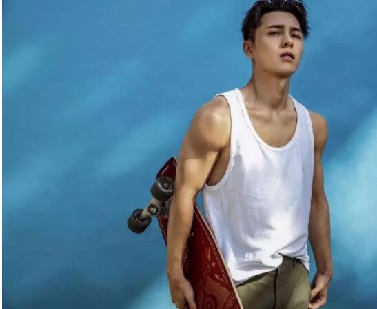 帅哥∣《延禧攻略》中的帅气王爷,可是一个有健硕肌肉的运动Boy!--洪尧 - 51虹马 帅哥∣《延禧攻略》中的帅气王爷,可是一个有健硕肌肉的运动Boy!--洪尧 - 51虹马