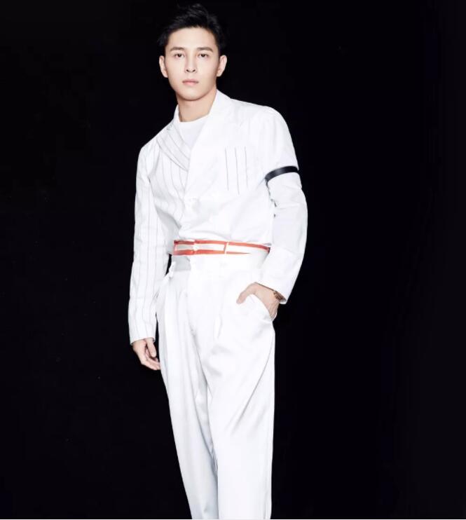 帅哥∣《延禧攻略》中的帅气王爷,可是一个有健硕肌肉的运动Boy!--洪尧 - 51虹马 帅哥∣《延禧攻略》中的帅气王爷,可是一个有健硕肌肉的运动Boy!--洪尧 - 51虹马