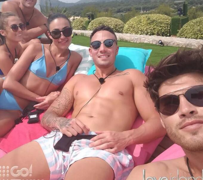 肌肉电工自爆：醉酒后与足球队员发生关系 - 51虹马