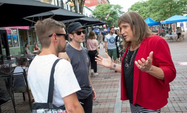 今日国际同志新闻：直男演员演迪士尼公开同性恋 被网友狂批等等 - 51虹马
