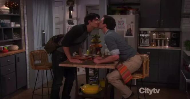 直弯好基友-51虹马