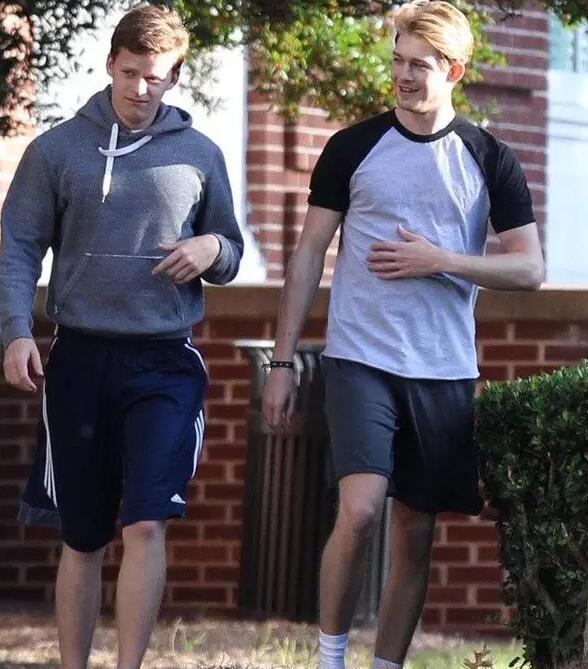 影视 | 超强阵容《被抹去的男孩》鲍照了，三大明星剑指奥斯卡 - 51虹马