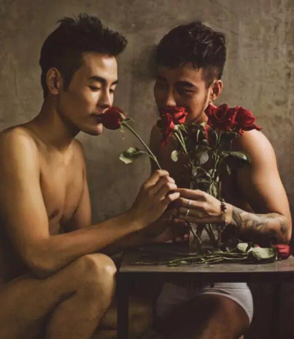 谢梓秋写真男主被爆站街，起因竟是记者设套？ - 51虹马