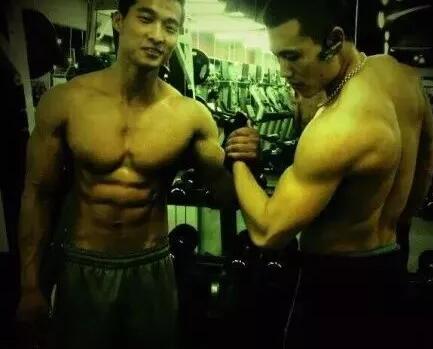 健身男神金宪奎 昔日视频再引发收藏热潮 - 51虹马