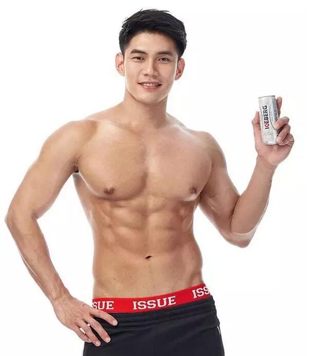 超火的阴阳师系列男模被扒光：185CM教练800抛售原味？ - 51虹马