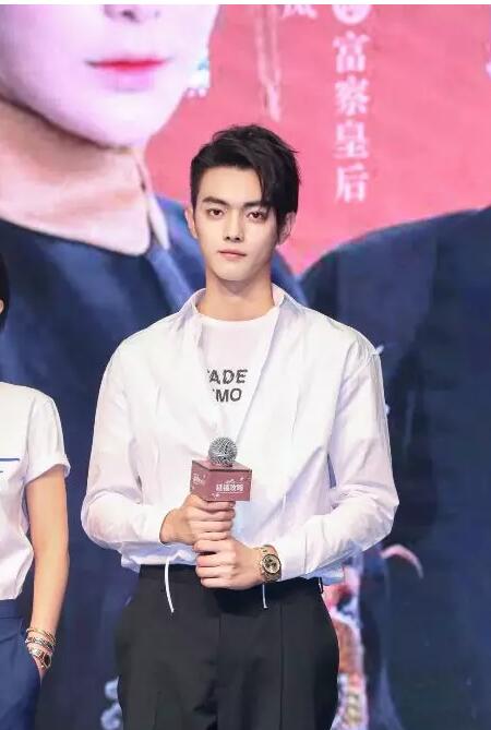 颜值高又怎么样？富察傅恒人设崩塌黑料一堆大写的渣！ - 51虹马