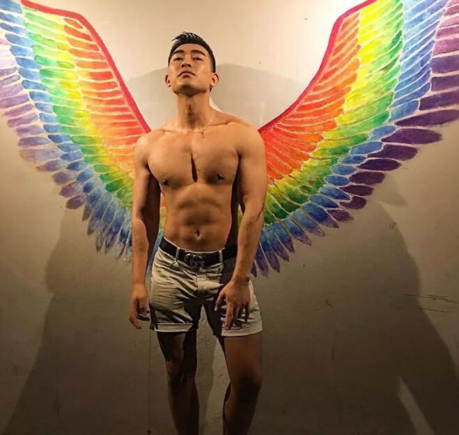 看点∣高颜值鲜肉男模筋肉爆棚，涩影师最宠爱的肌肉身材！ - 51虹马