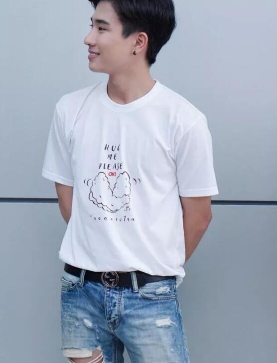 错过了大多数的17岁，请不要错过他的17岁 - 51虹马