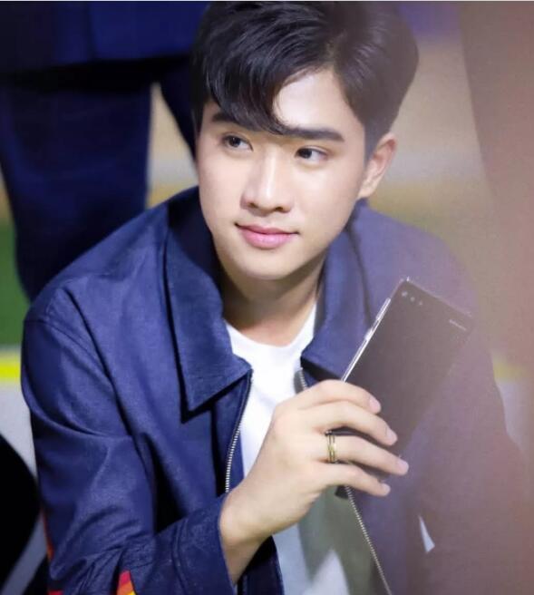 错过了大多数的17岁，请不要错过他的17岁 - 51虹马