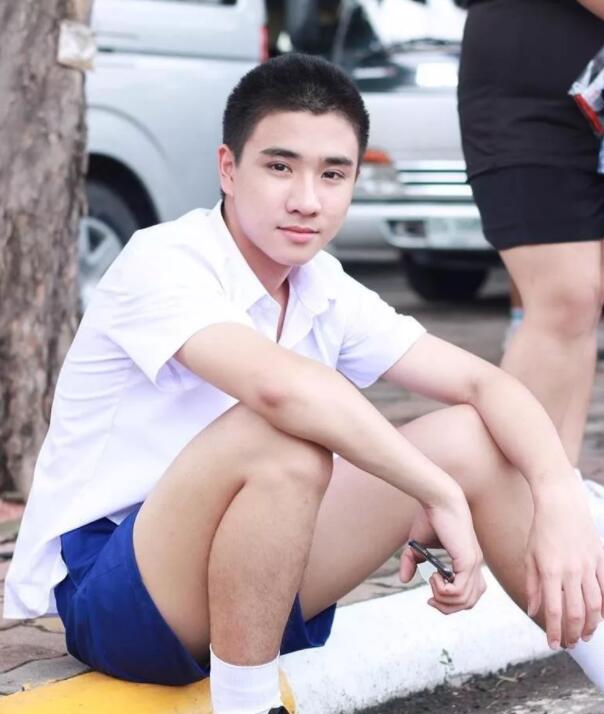 错过了大多数的17岁，请不要错过他的17岁 - 51虹马