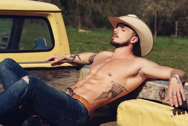 IG猛男情侣档双双硬撩，洋肠让你下体大海啸~ - 51虹马