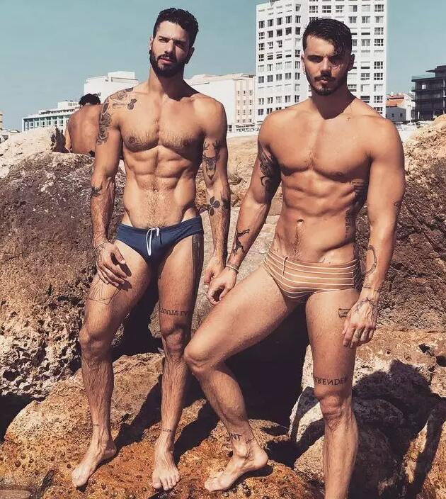 IG猛男情侣档双双硬撩，洋肠让你下体大海啸~ - 51虹马