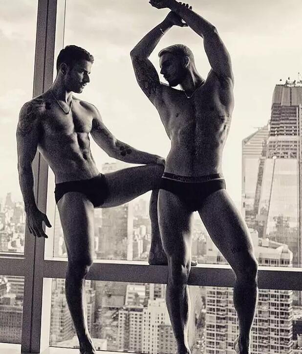 IG猛男情侣档双双硬撩，洋肠让你下体大海啸~ - 51虹马