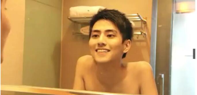 【台湾】超帅的两兄弟，小受床上偷吻小攻，相爱却被恶毒女设计分开 - 51虹马