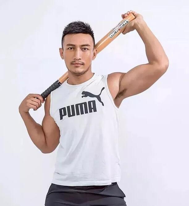 北京当红gogoboy，果然大啊！不对，果然帅啊 - 51虹马