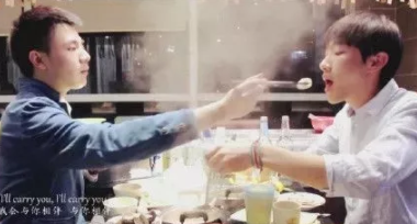 《I'm here》内附小说《 我们的十二年 一个轮回 这是传奇》两个大学生的同志爱情， - 51虹马