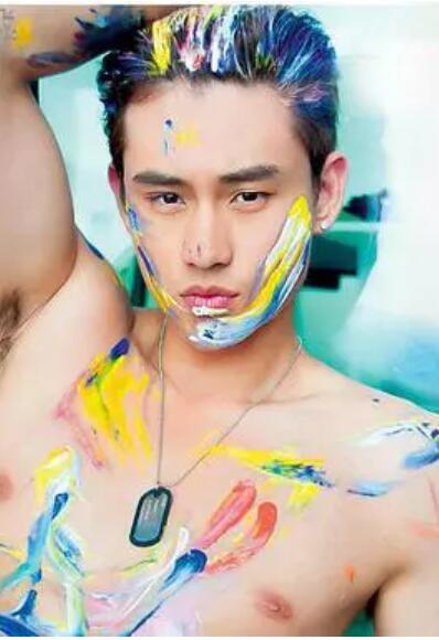 《三十儿立》：华影史上尺度最大的一部男同电影 - 51虹马