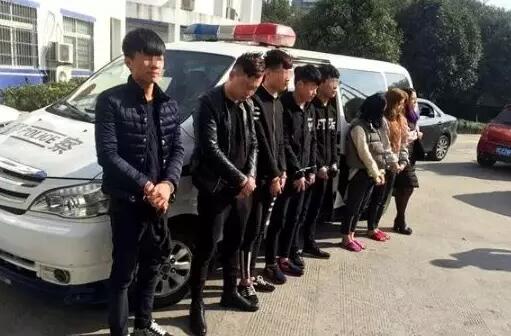 中专学生假冒同性恋玩“仙人跳”,大多未满 18 周岁! - 51虹马 中专学生假冒同性恋玩“仙人跳”,大多未满 18 周岁! - 51虹马