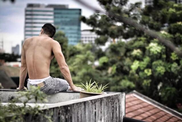 小狼狗全见写真泄出，名媛们的写真都是大写的性感！ - 51虹马