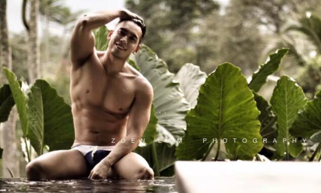 小狼狗全见写真泄出，名媛们的写真都是大写的性感！ - 51虹马