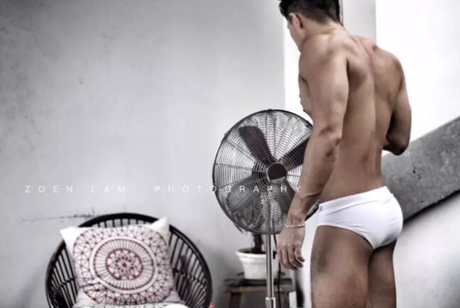 小狼狗全见写真泄出，名媛们的写真都是大写的性感！ - 51虹马