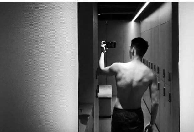 原味内裤+翘臀长腿！裆部藏雷各种露喷鼻血又要浪费卫生纸了！ - 51虹马