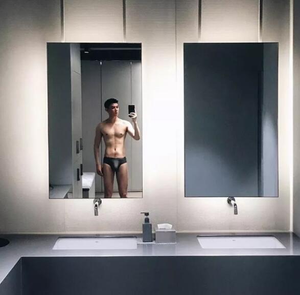 原味内裤+翘臀长腿！裆部藏雷各种露喷鼻血又要浪费卫生纸了！ - 51虹马